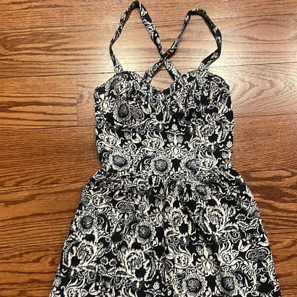 Abercrombie and Fitch women’s wide leg jumpsuit black ivory floral bustier Small - Picture 8 of 13